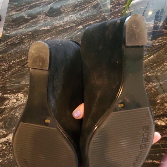 BCBGirls wedge- size 8 - Picture 3 of 3